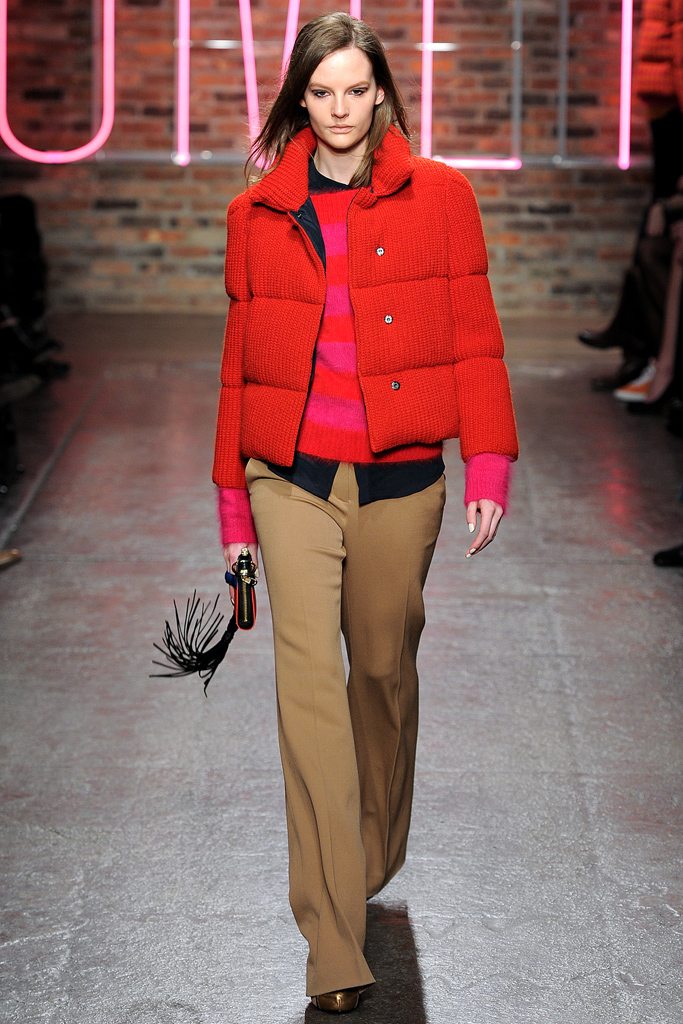 DKNY 2011 ﶬDƬ