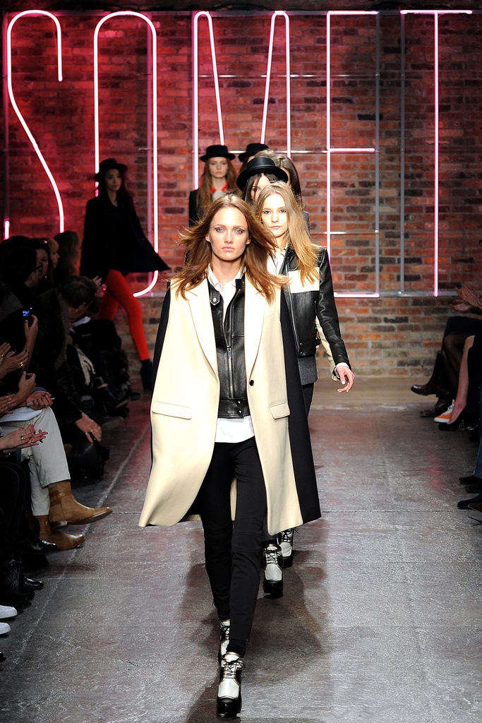 DKNY 2011 ﶬDƬ