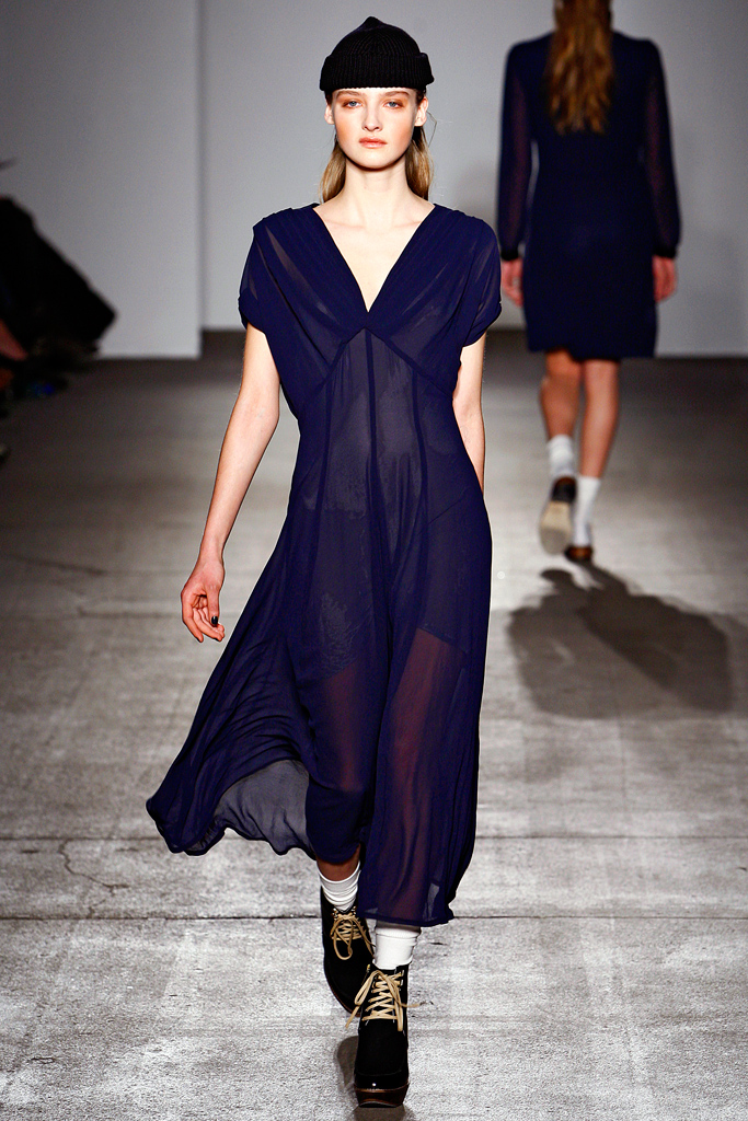 Karen Walker 2011  ﶬ¸DƬ