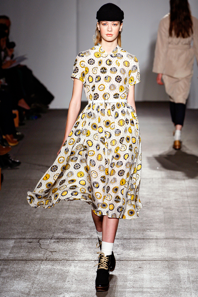 Karen Walker 2011  ﶬ¸DƬ