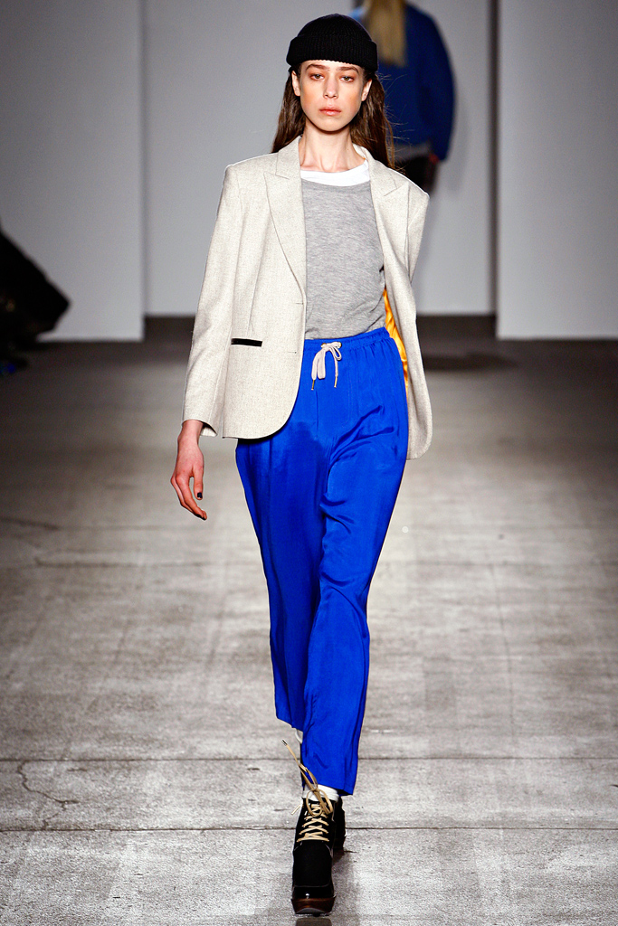 Karen Walker 2011  ﶬ¸DƬ