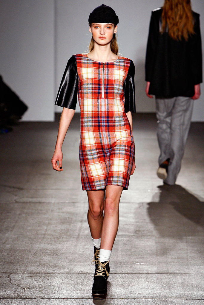 Karen Walker 2011  ﶬ¸DƬ
