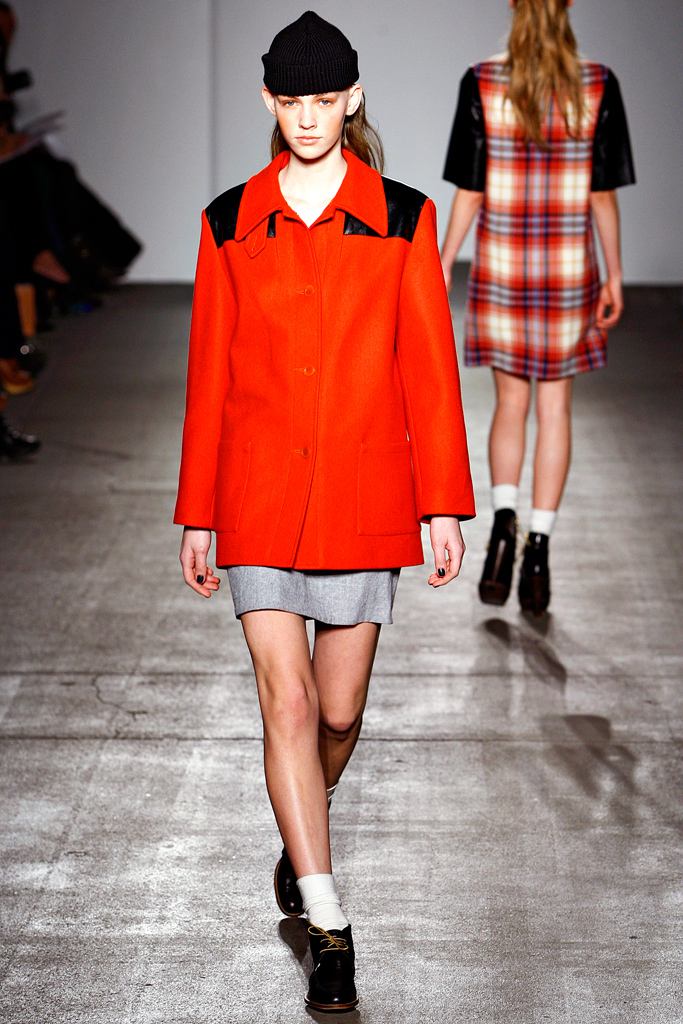 Karen Walker 2011  ﶬ¸DƬ