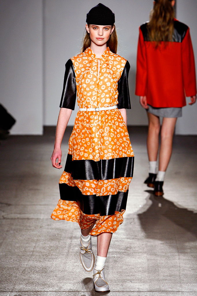 Karen Walker 2011  ﶬ¸DƬ