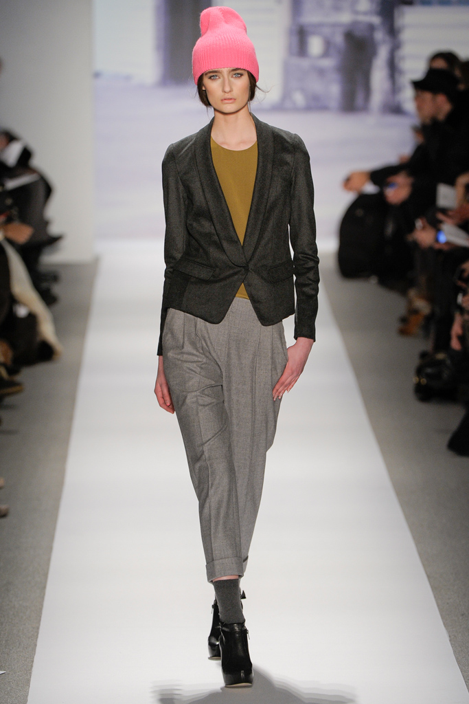 Tibi  2011 ﶬ¸DƬ