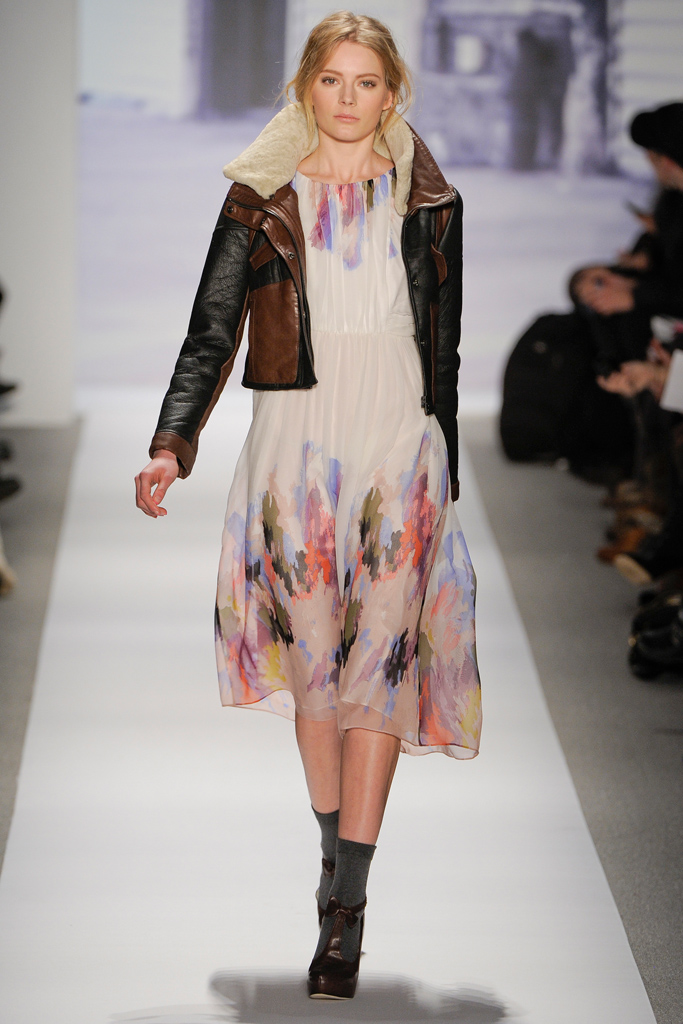 Tibi  2011 ﶬ¸DƬ