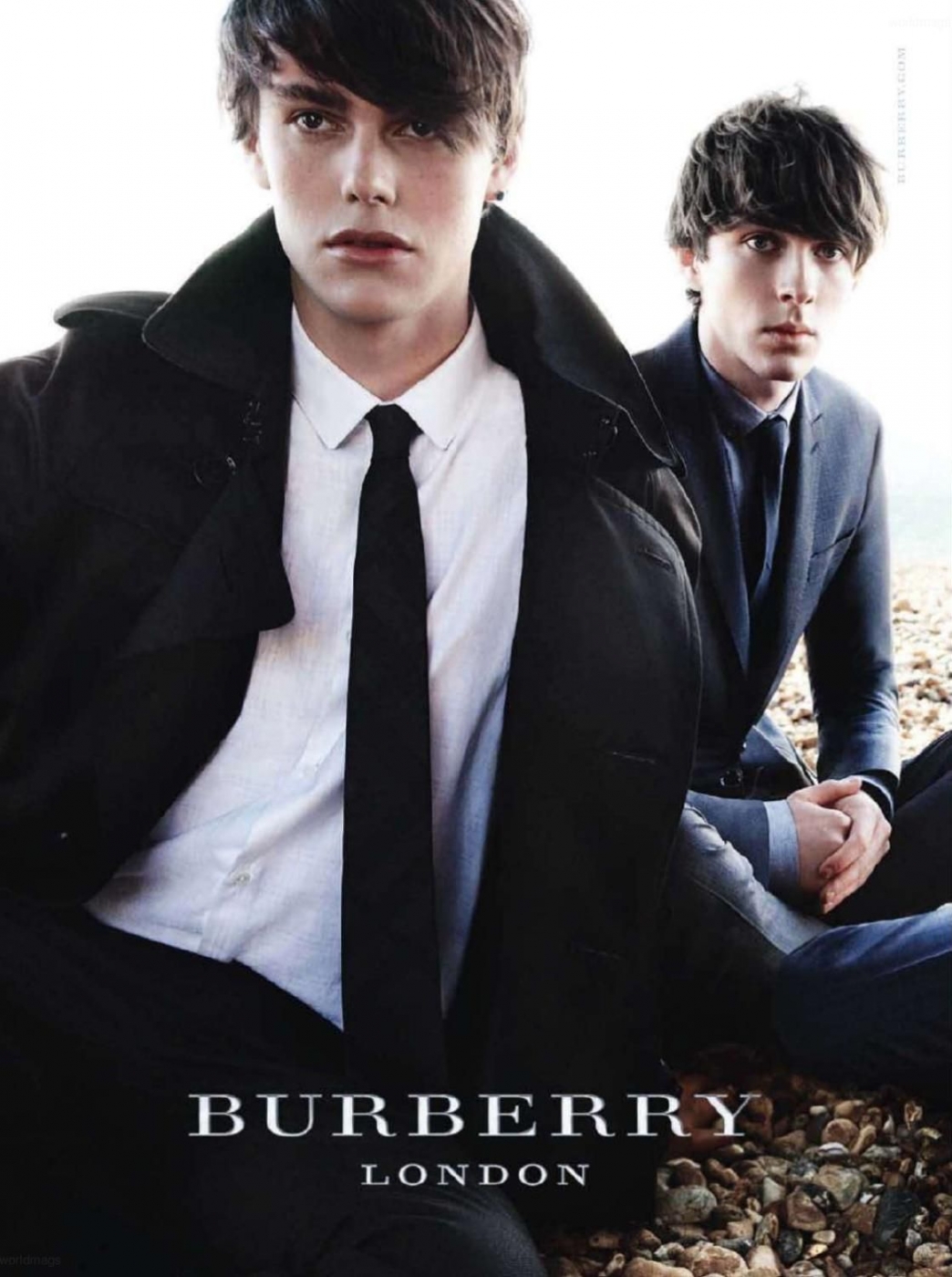 Burberry 2011 ďVƬ DƬ