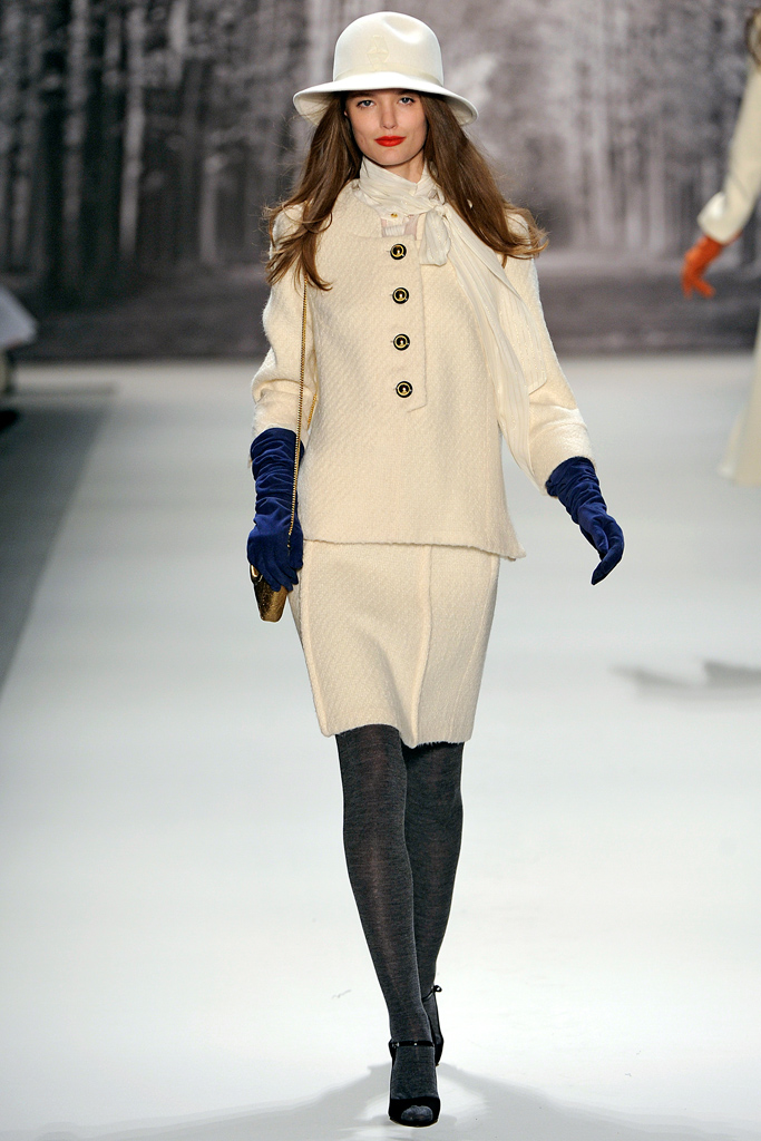 Milly 2011ﶬ¸DƬ