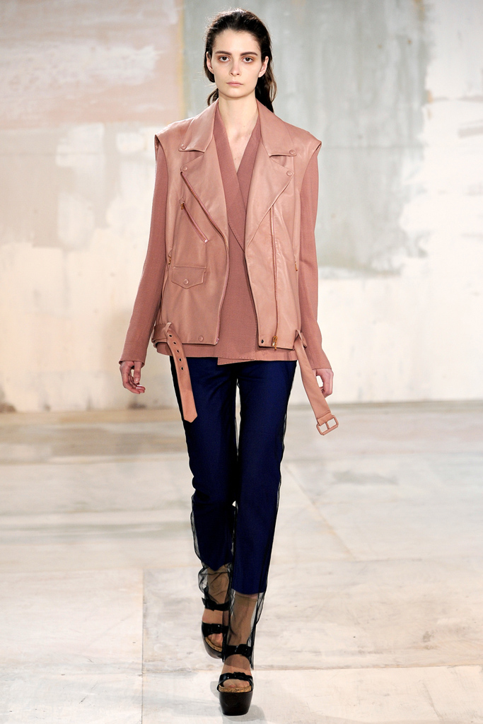 Acne 2011ﶬ¸DƬ
