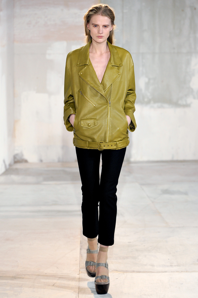 Acne 2011ﶬ¸DƬ