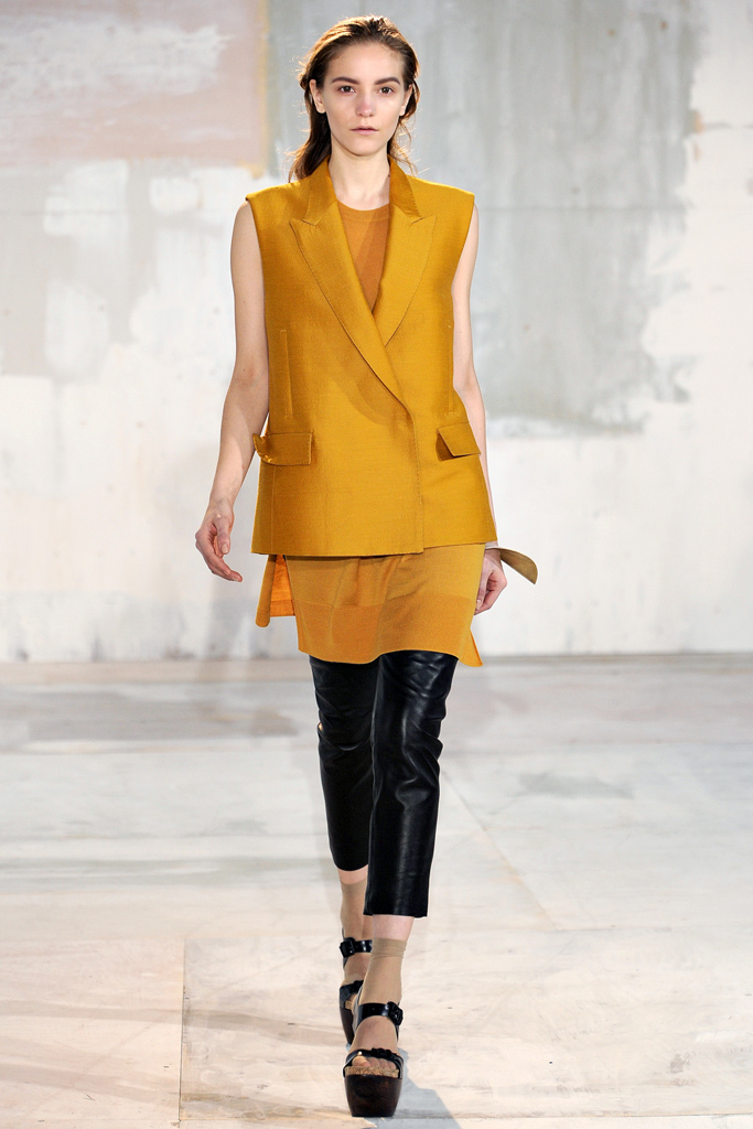 Acne 2011ﶬ¸DƬ
