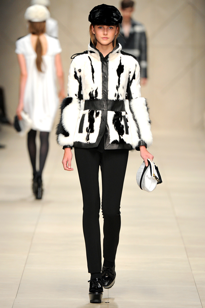 Burberry Prorsum 2011秋冬成衣高清圖片