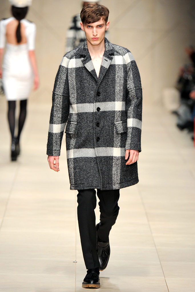 Burberry Prorsum 2011秋冬成衣高清圖片