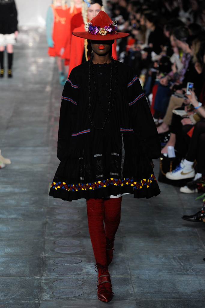 Meadham Kirchhoff 2011秋冬成衣