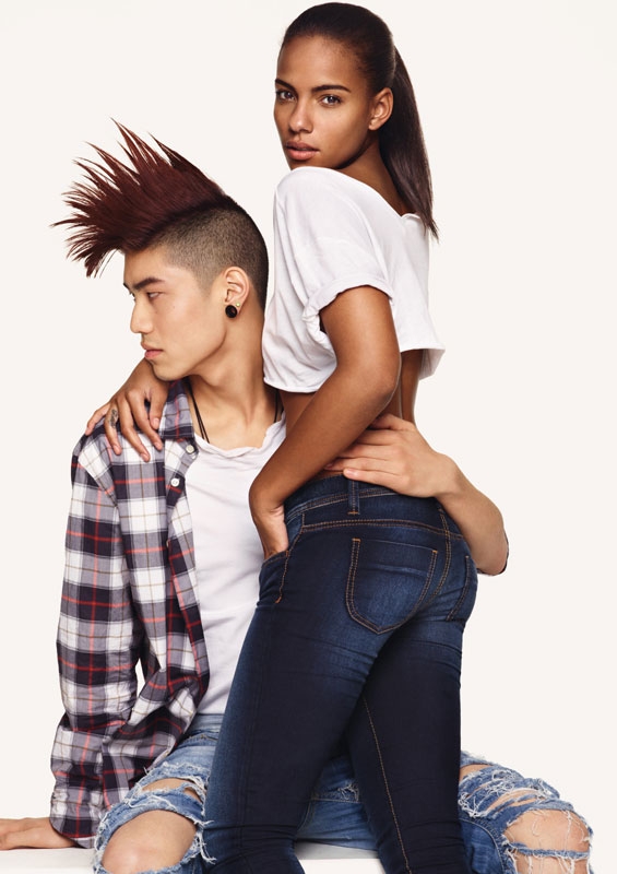 United Colours of Benetton 2011ďVƬ DƬ