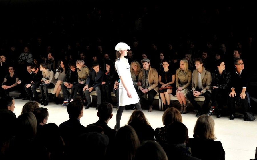 Burberry 2011秋冬秀場明星 高清圖片