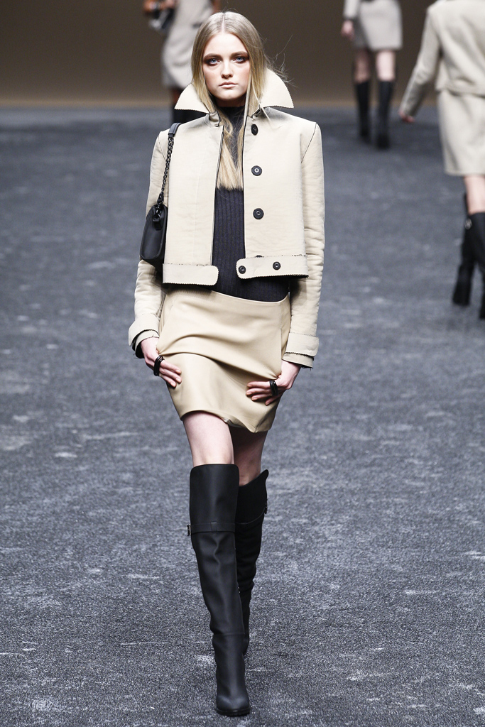 Blumarine 2011ﶬ¸DƬ