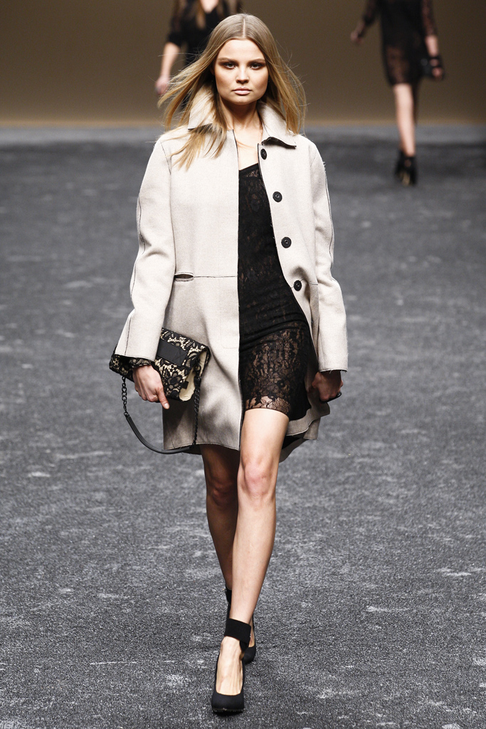 Blumarine 2011ﶬ¸DƬ