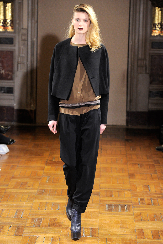 Anne Valerie Hash 2011ﶬ¸DƬ