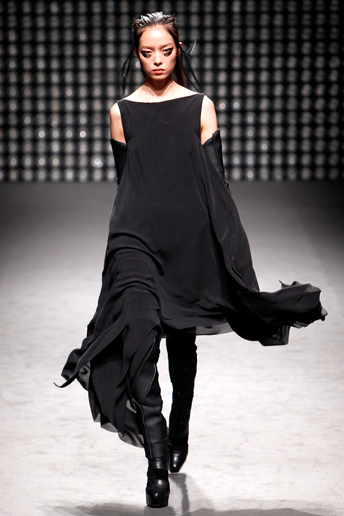 Gareth Pugh 2011ﶬ¸DƬ