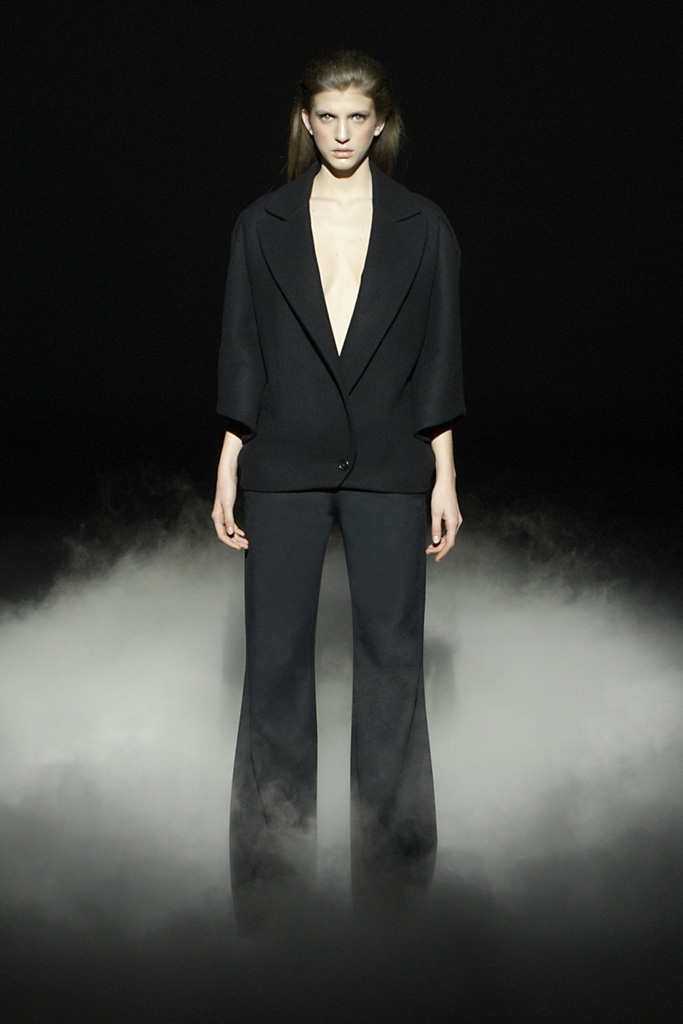 Hussein Chalayan 2011秋冬成衣