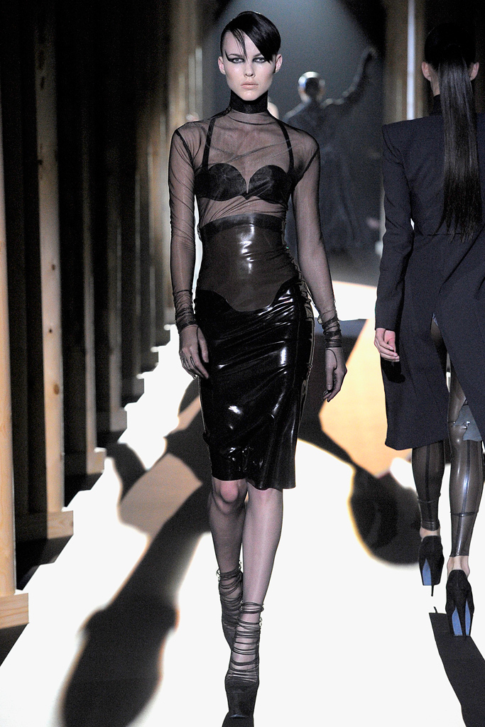 Mugler 2011ﶬ¸DƬ