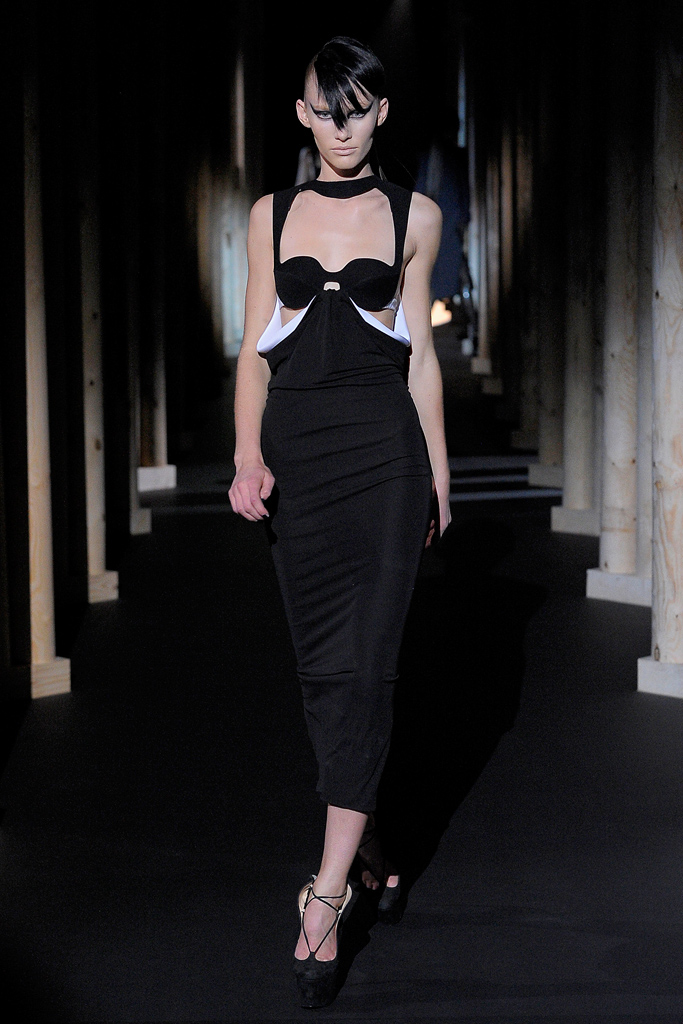 Mugler 2011ﶬ¸DƬ