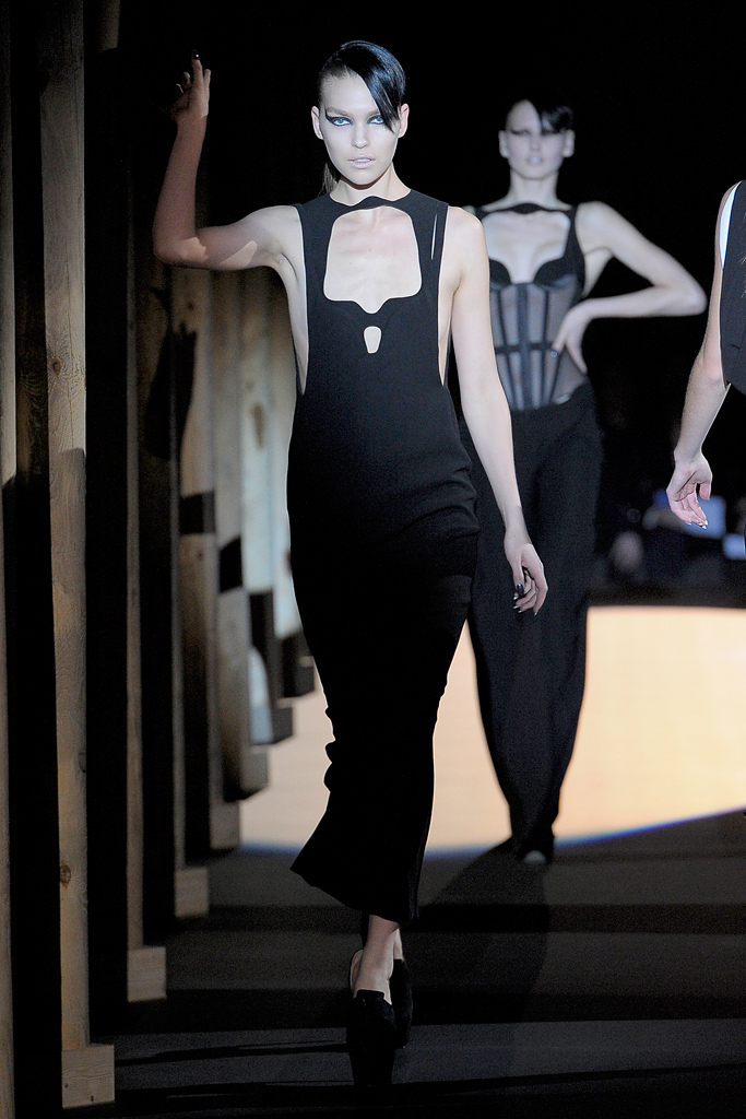 Mugler 2011ﶬ¸DƬ
