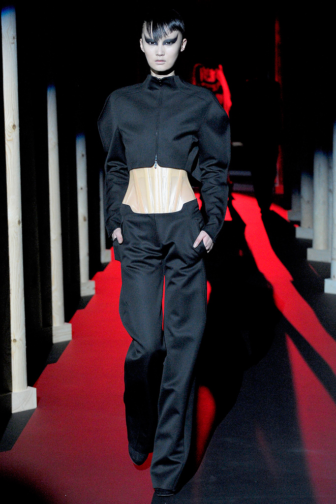 Mugler 2011ﶬ¸DƬ