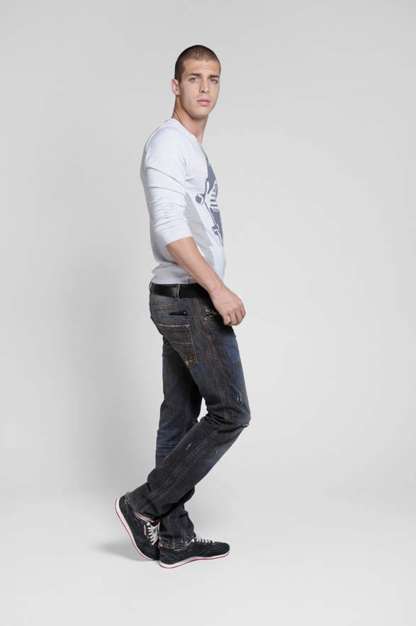 DIESEL ţѝ2011bLOOKBOOK DƬ