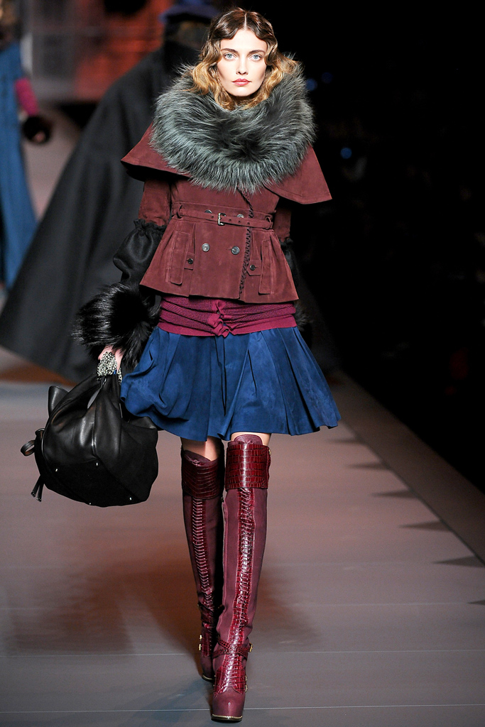 Christian Dior 2011ﶬ DƬ