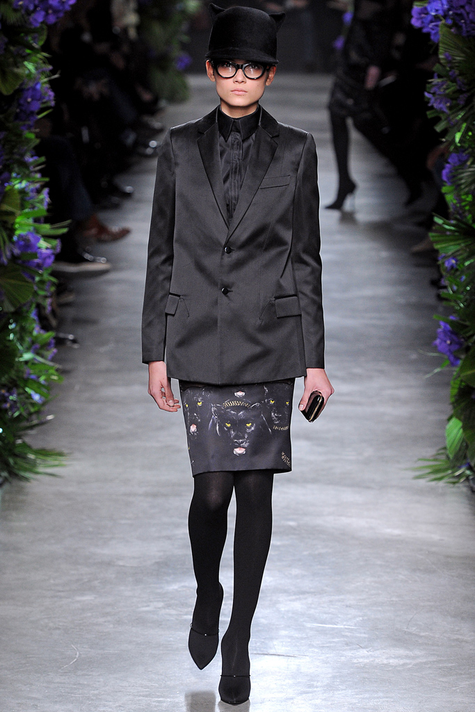 Givenchy 2011ﶬ DƬ