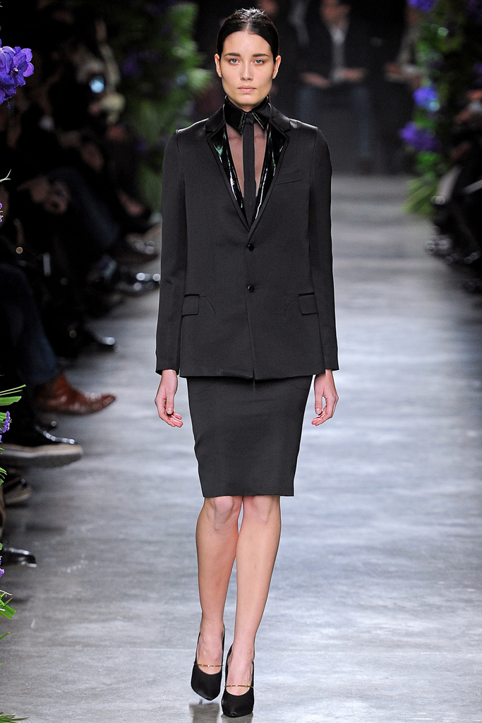 Givenchy 2011ﶬ DƬ