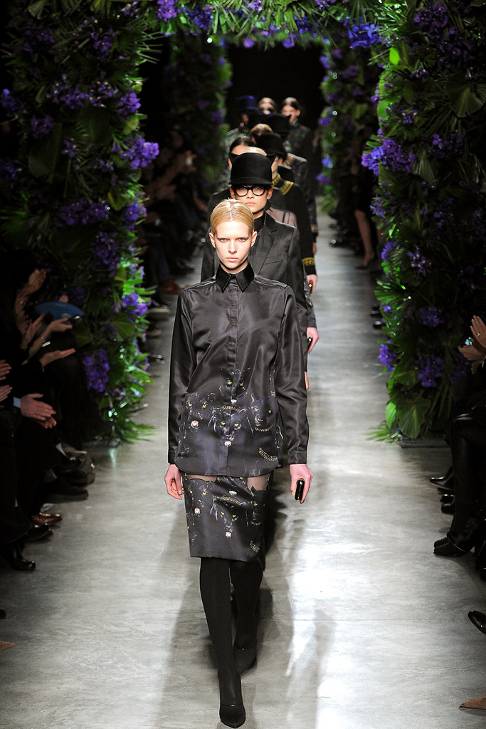 Givenchy 2011ﶬ DƬ
