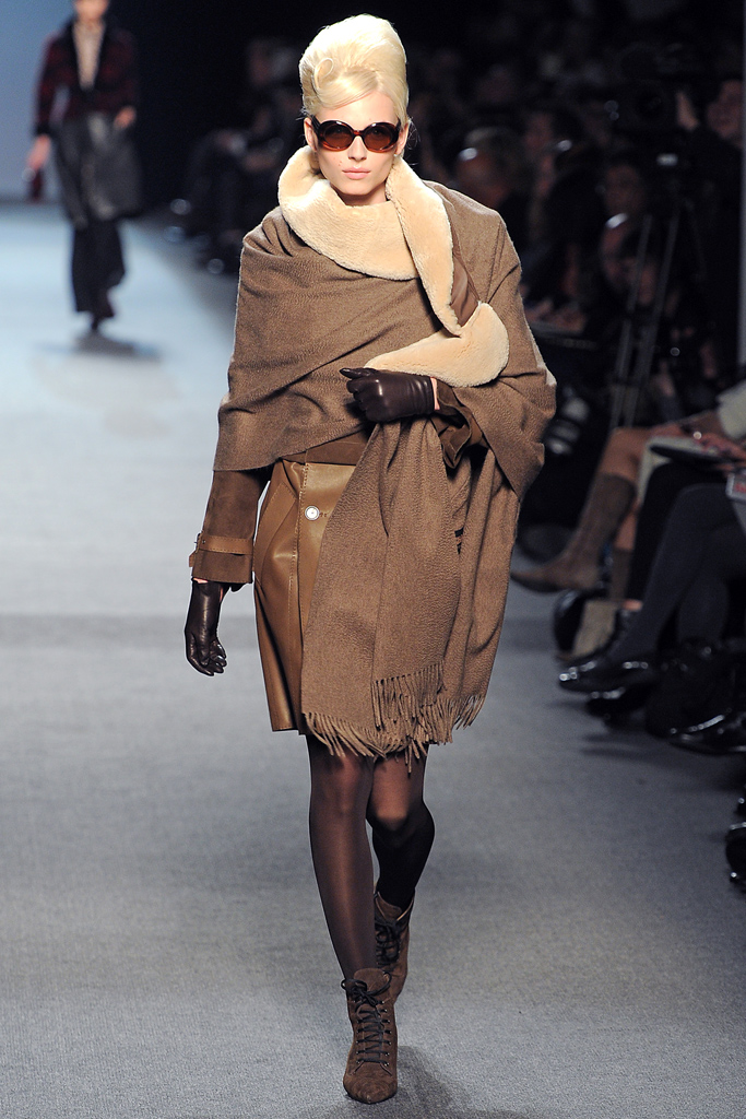 Jean Paul Gaultier 2011ﶬ DƬ