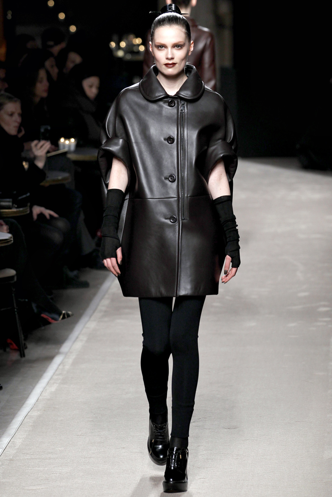 Loewe 2011秋冬成衣