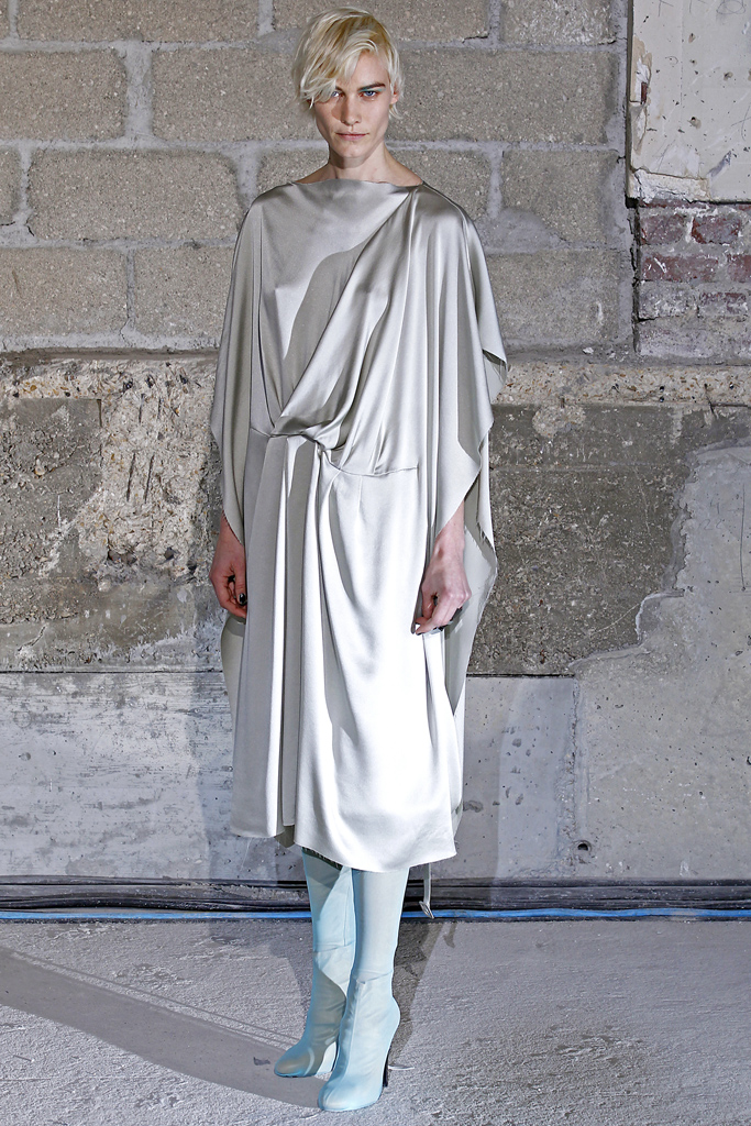 Maison Martin Margiela 2011ﶬ DƬ