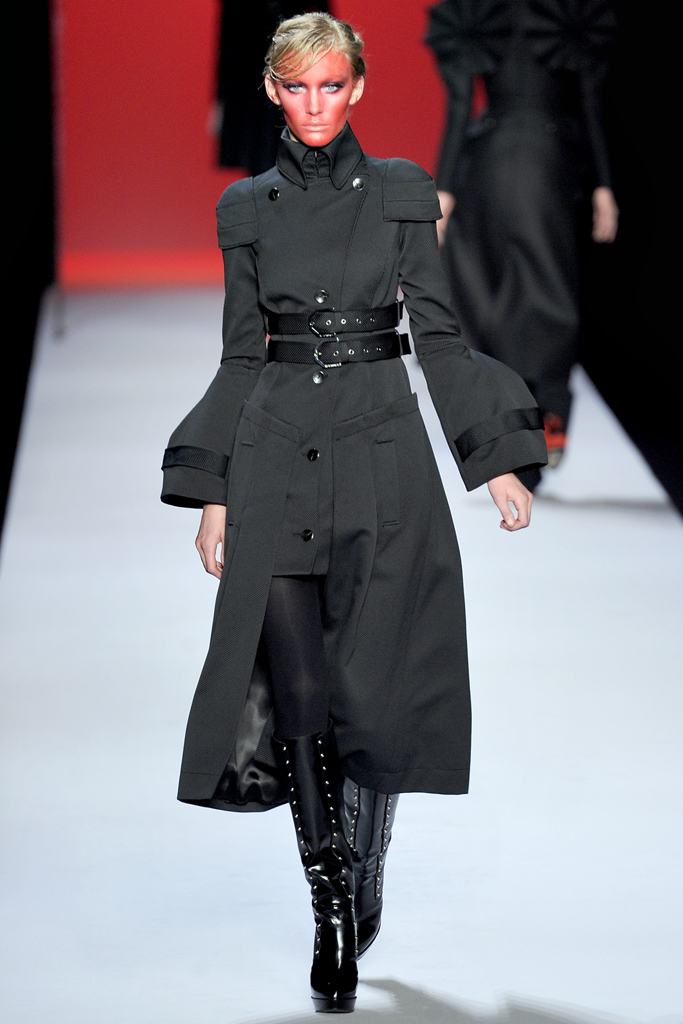 Viktor & Rolf 2011ﶬ DƬ