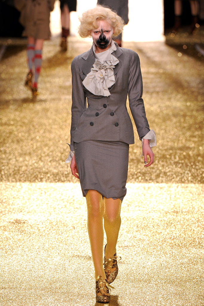 Vivienne Westwood 2011ﶬ DƬ