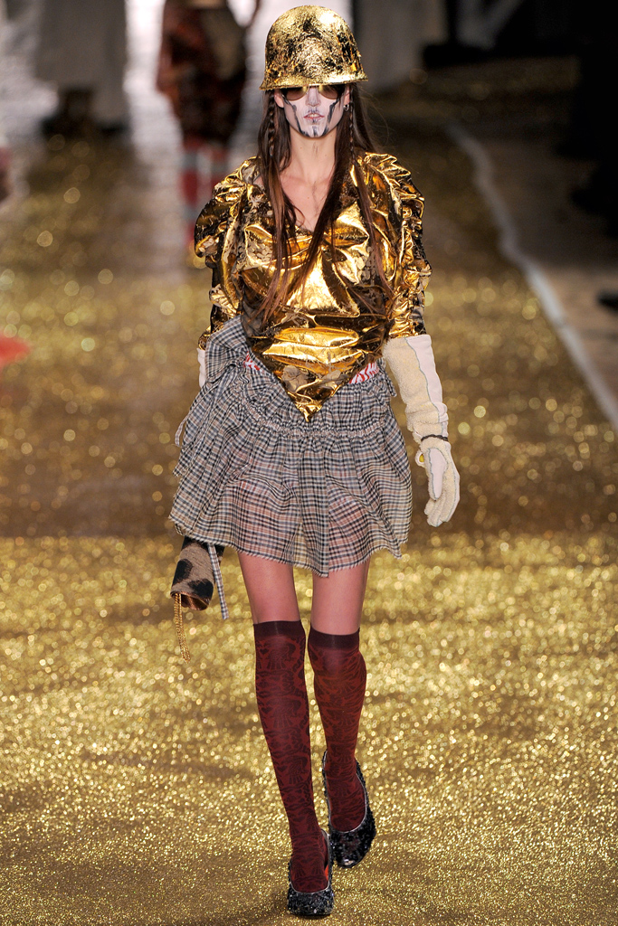 Vivienne Westwood 2011ﶬ DƬ