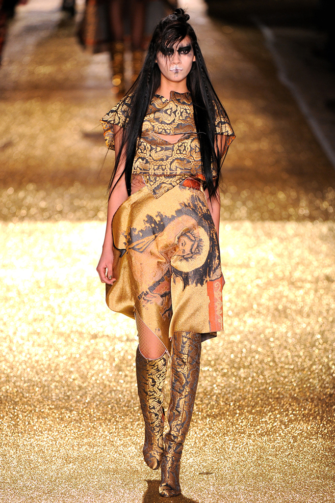 Vivienne Westwood 2011ﶬ DƬ