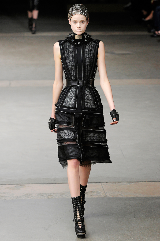 Alexander McQueen 2011秋冬成衣高清圖片