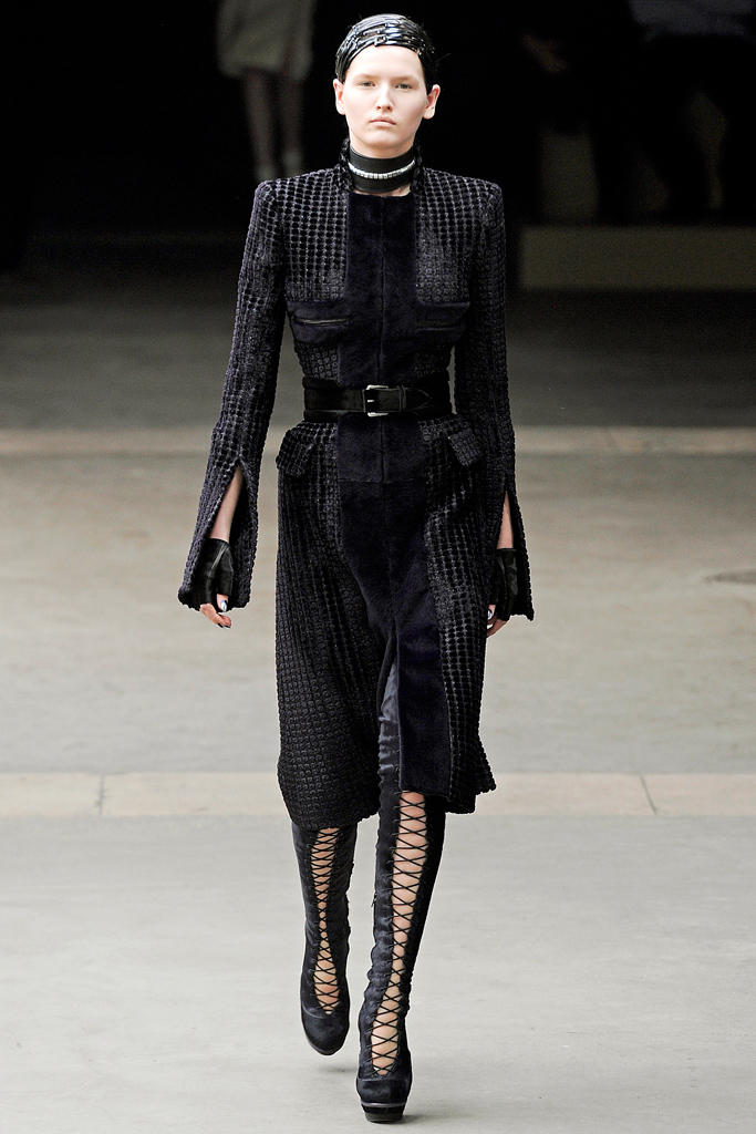 Alexander McQueen 2011秋冬成衣高清圖片