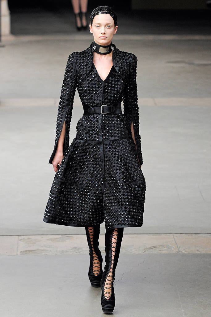 Alexander McQueen 2011秋冬成衣高清圖片