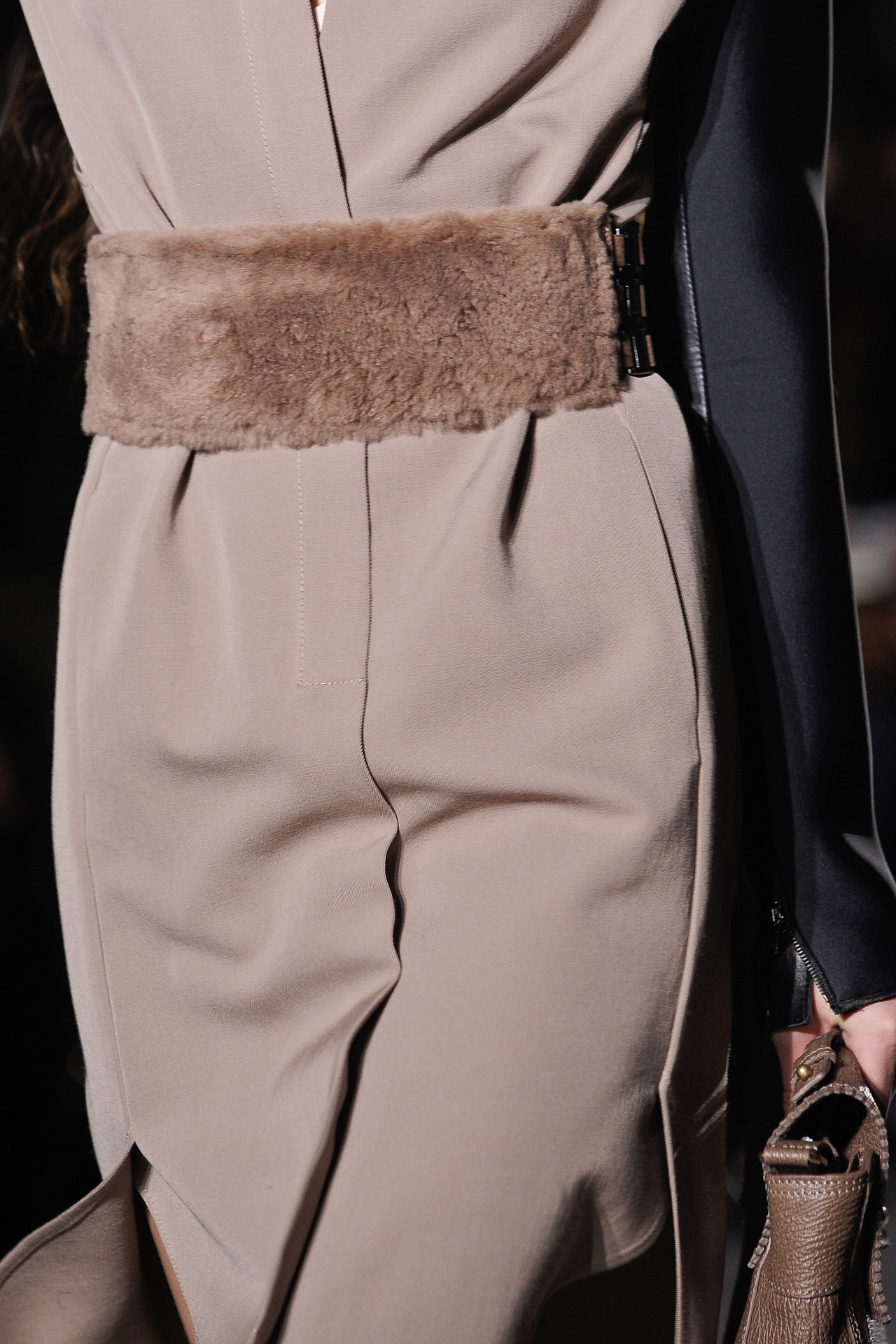 3.1 Phillip Lim 2011ﶬ(x)(ji)DƬ