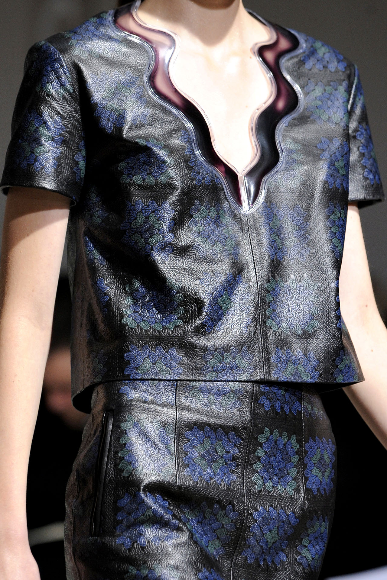 Christopher Kane 2011ﶬ(x)(ji)DƬ