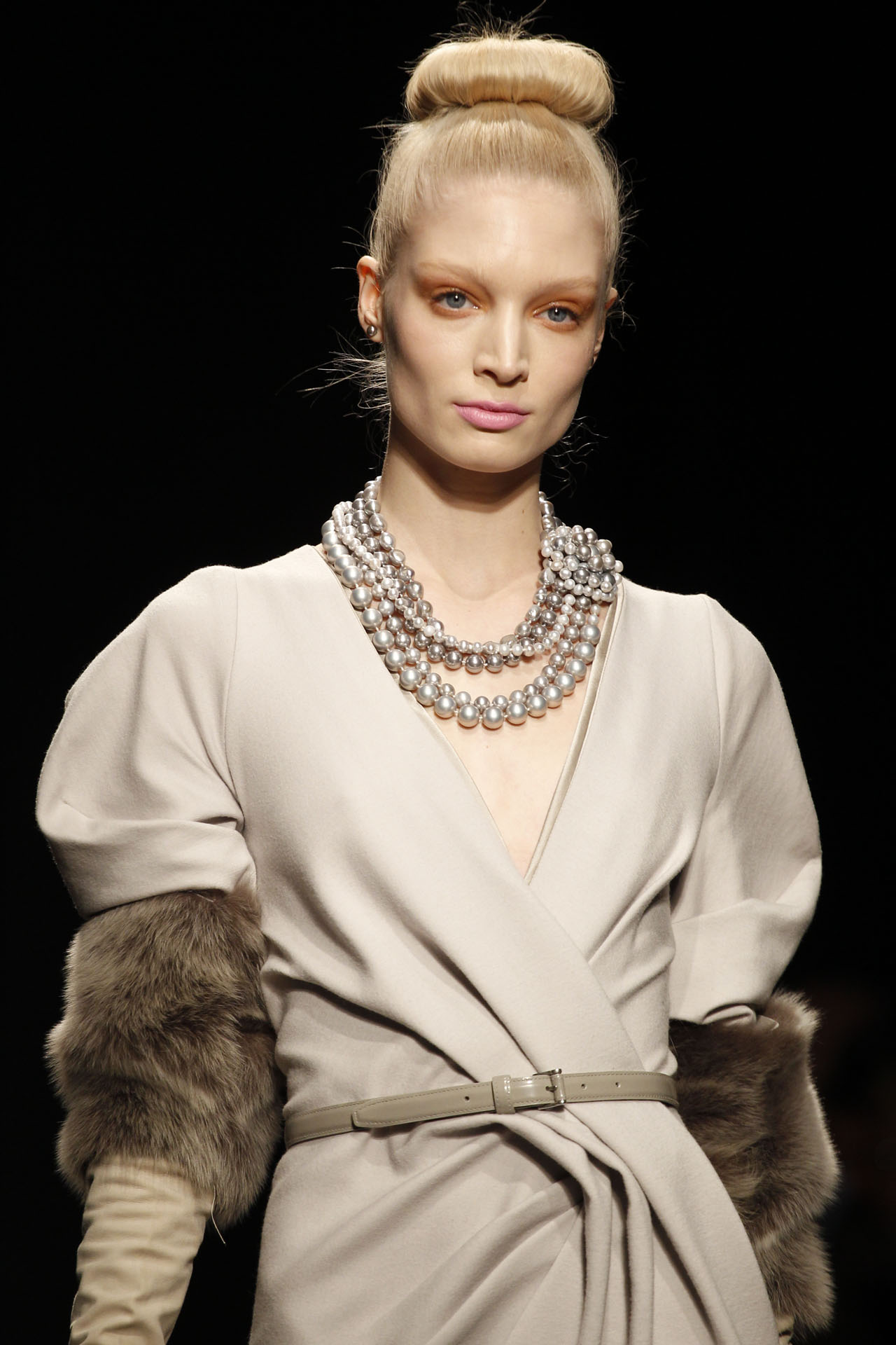 Donna Karan 2011ﶬDƬ