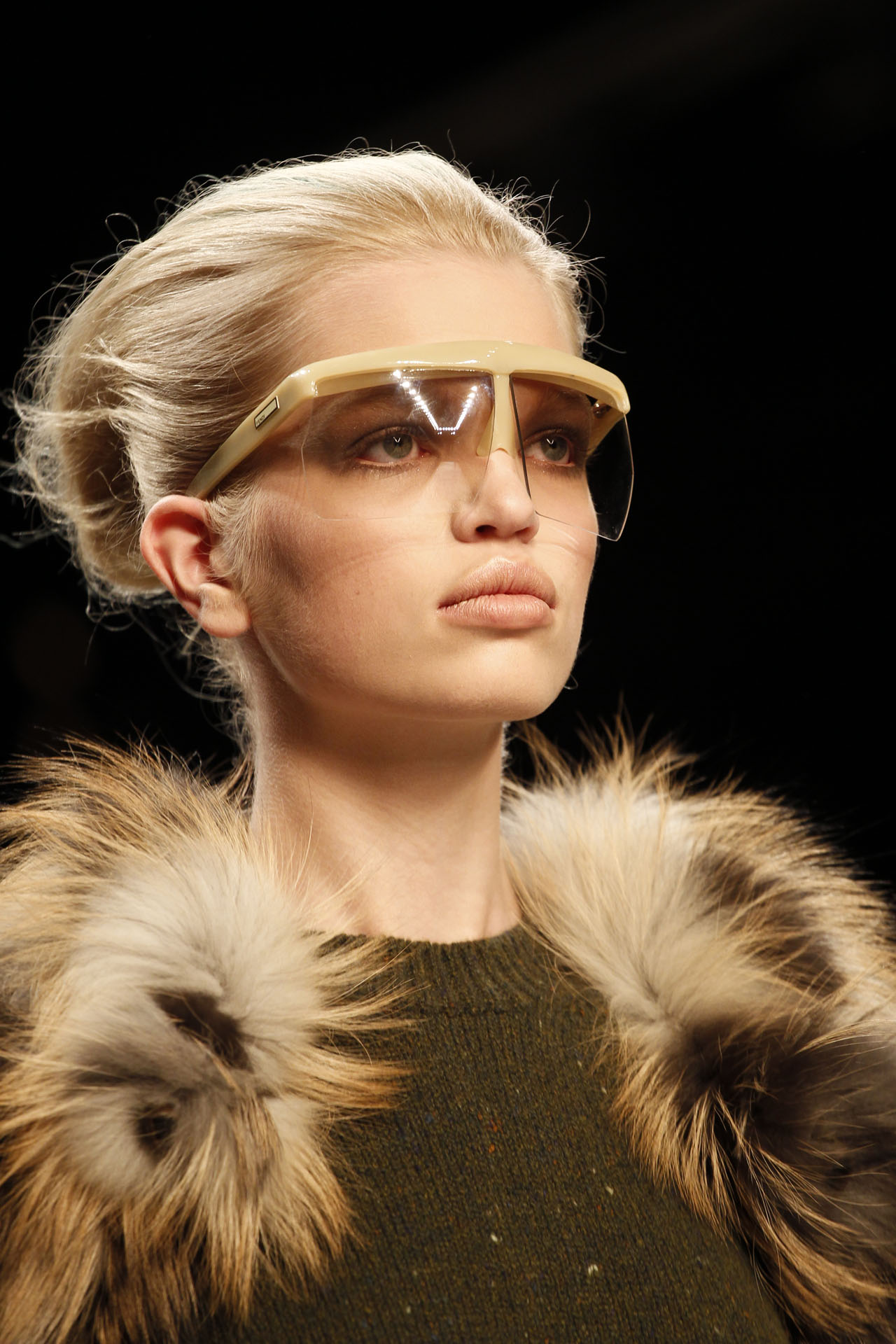 Fendi 2011ﶬ(x)(ji)DƬ