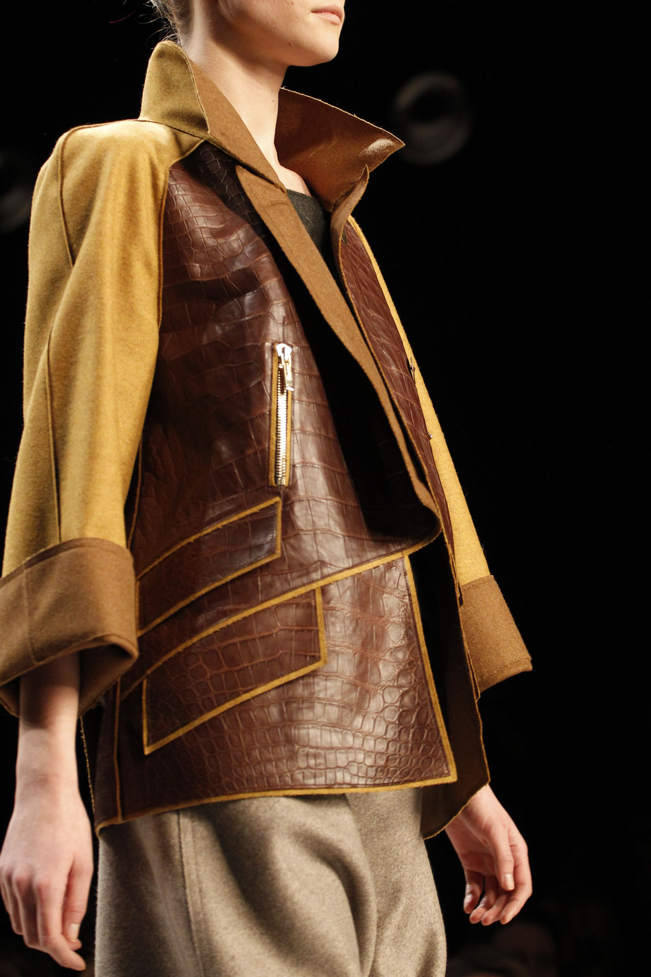 Fendi 2011ﶬ(x)(ji)DƬ
