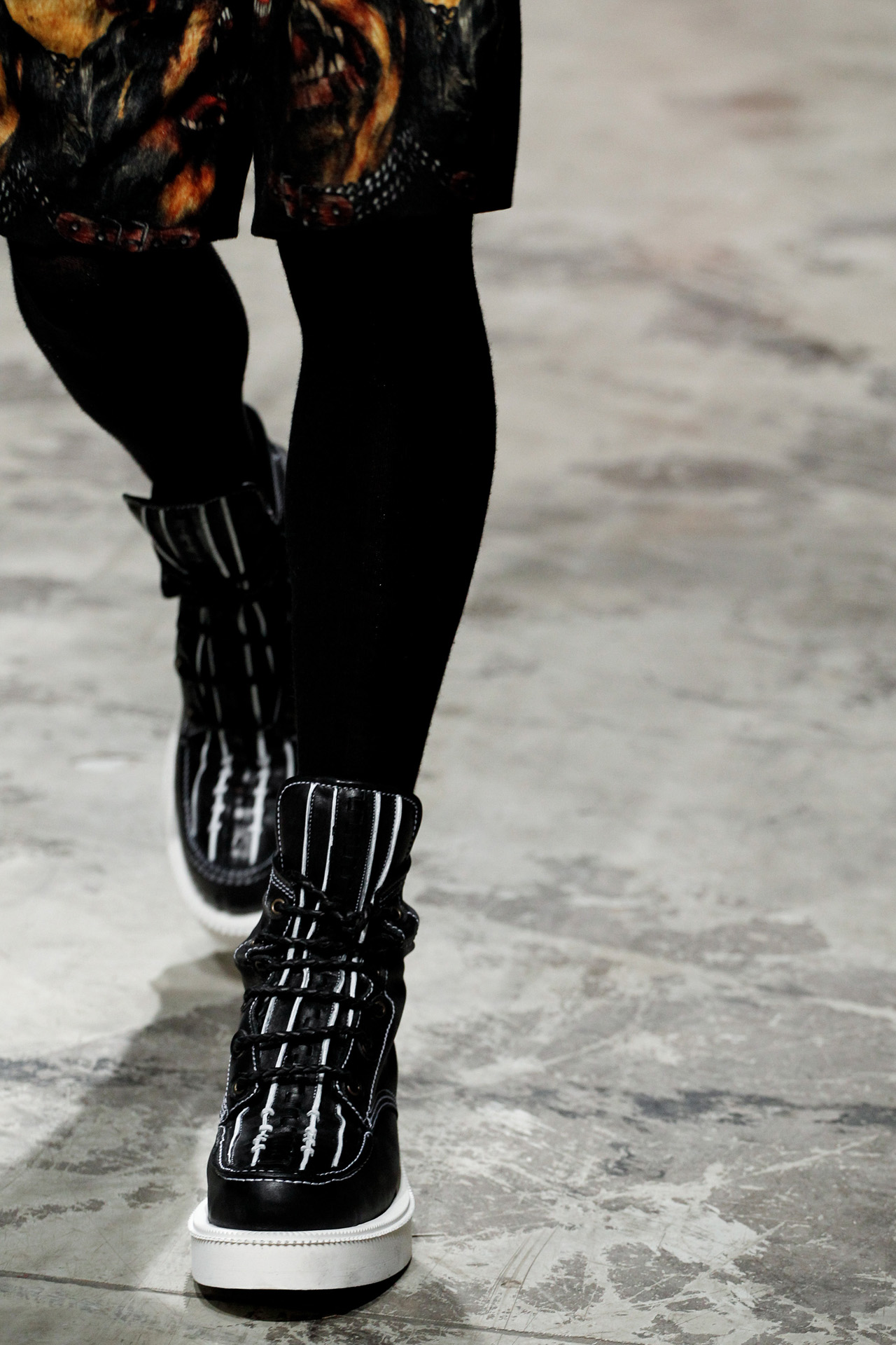 Givenchy 2011ﶬb(x)(ji)DƬ